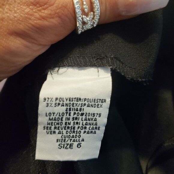 Black dress pants trousers back zippper with wide bottoms size 6 - Picture 4 of 5